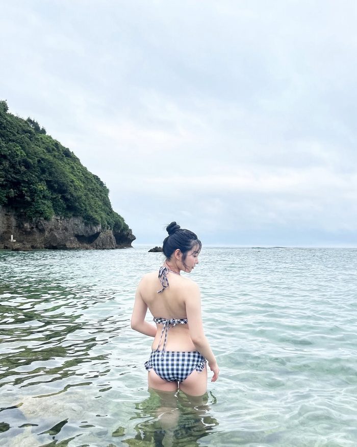 秋田そな Gカップボインの水着グラビア画像！