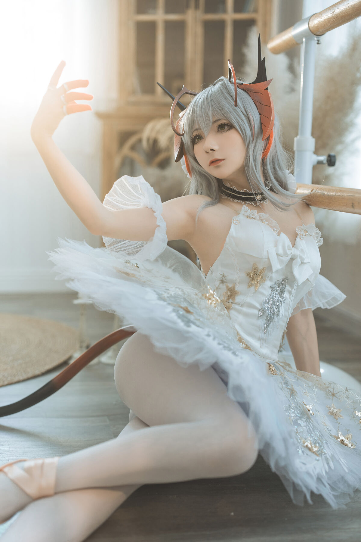 Coser@是三不是世w - 明日方舟 W 芭蕾