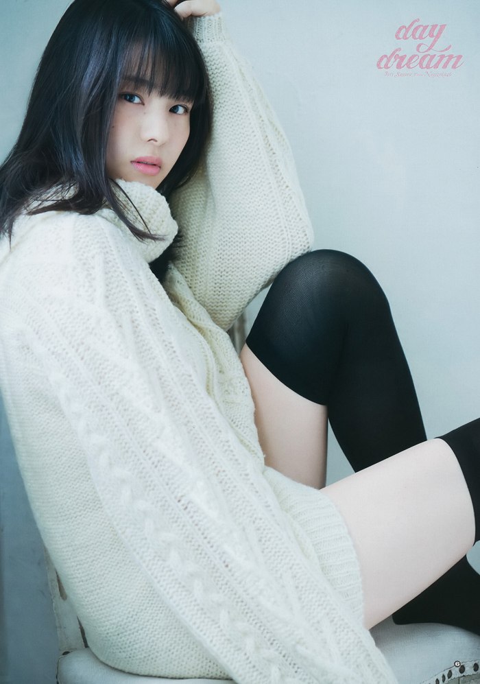 相楽伊織 けっこうボインな水着グラビア画像！