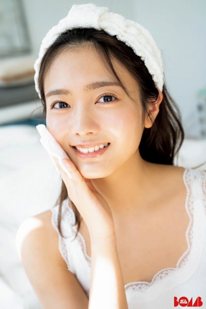 田村保乃 ナチュラルな激かわ水着グラビア画像！