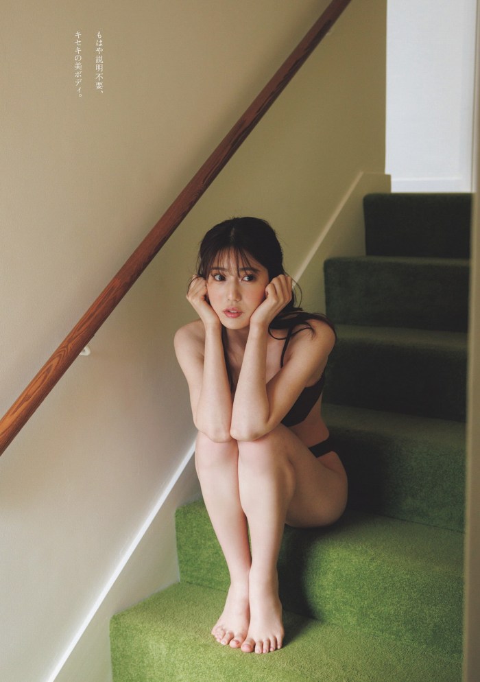 阿部なつき ボンキュッボンの水着グラビア画像！