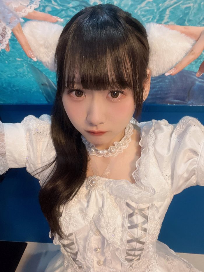 須羽こころ ふわふわバストの水着グラビア画像！