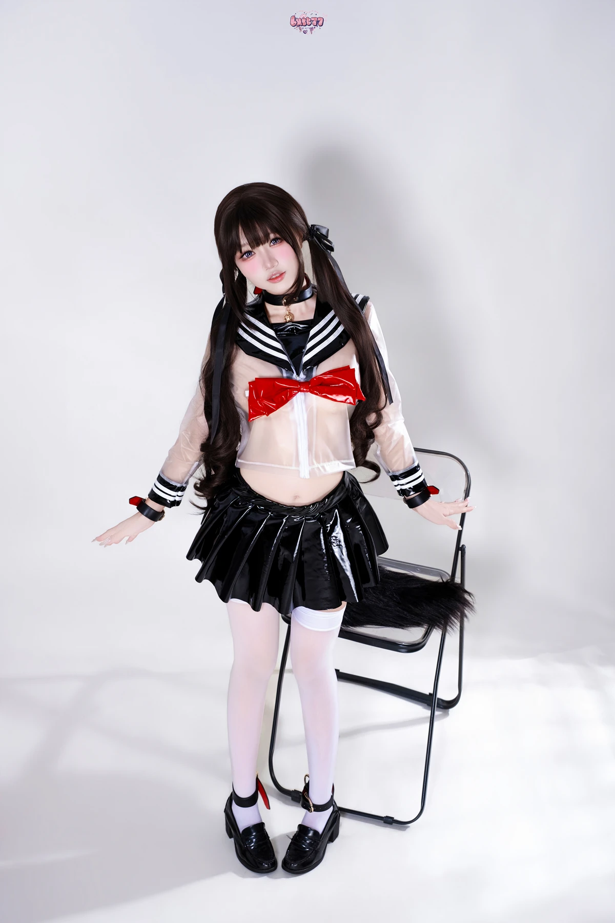 Cosplay 柒柒要乖哦 – 兽尾透明JK