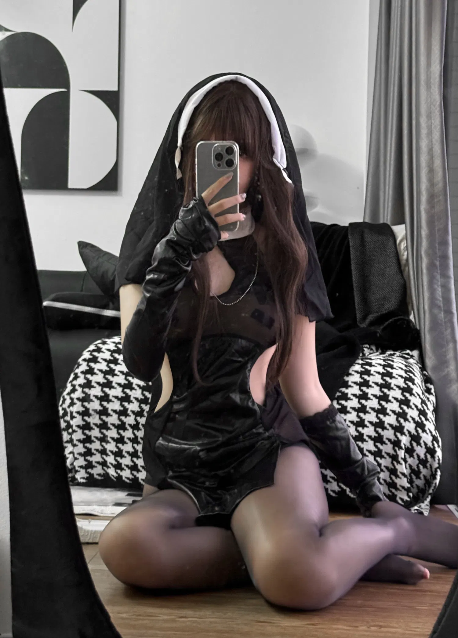 [Cosplay] 阿薰kaOri 偷偷做坏事的修女