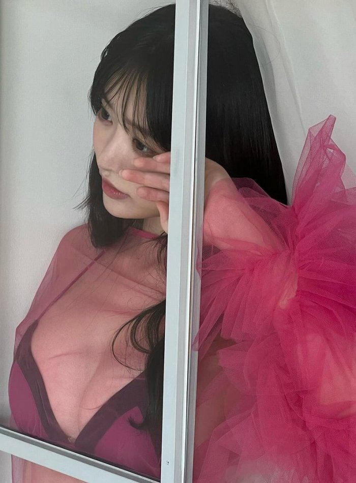 高鶴桃羽 激かわボインな水着グラビア画像！