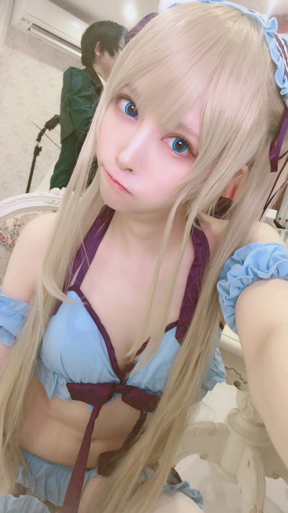 えい梨 美しいコスプレ＆水着グラビア画像！