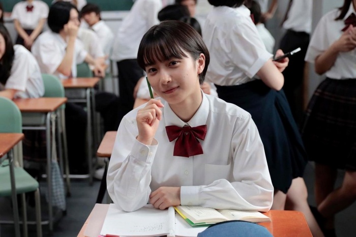 藤﨑ゆみあ 鬼かわすぎる着衣グラビア画像！