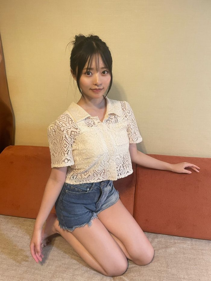 高鶴桃羽 激かわボインな水着グラビア画像！