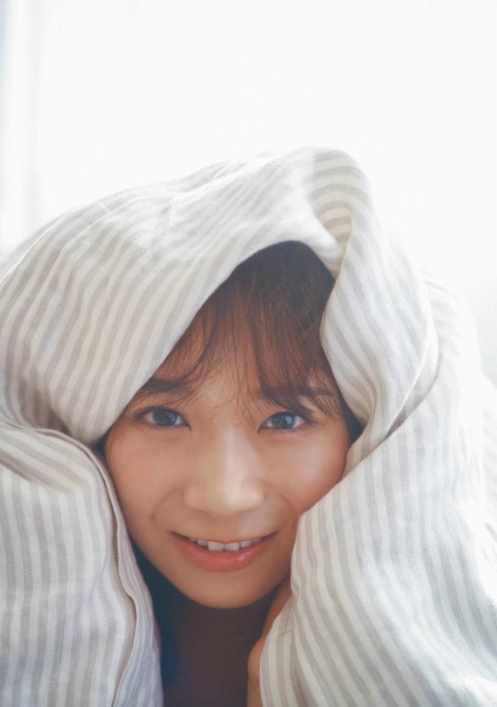 秋元真夏 激かわな水着・ランジェリー画像！