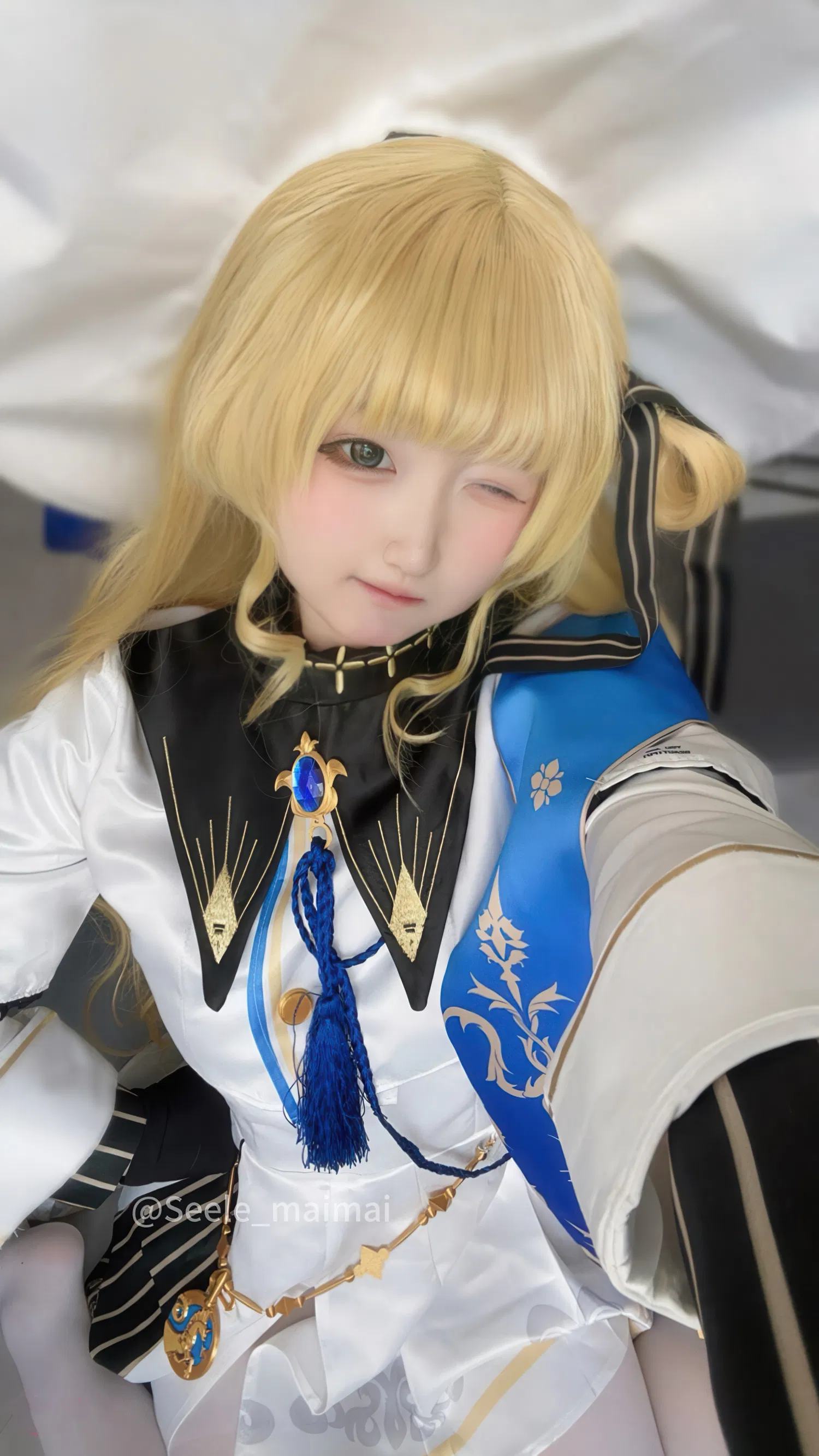 [Cosplay] Seele麦麦 - 鸣潮 菲比&卡提希娅·蓝色花海物语
