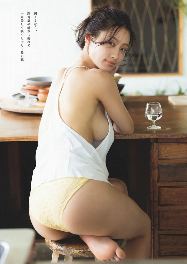 澄田綾乃 はみ出るFカップの水着グラビア画像！