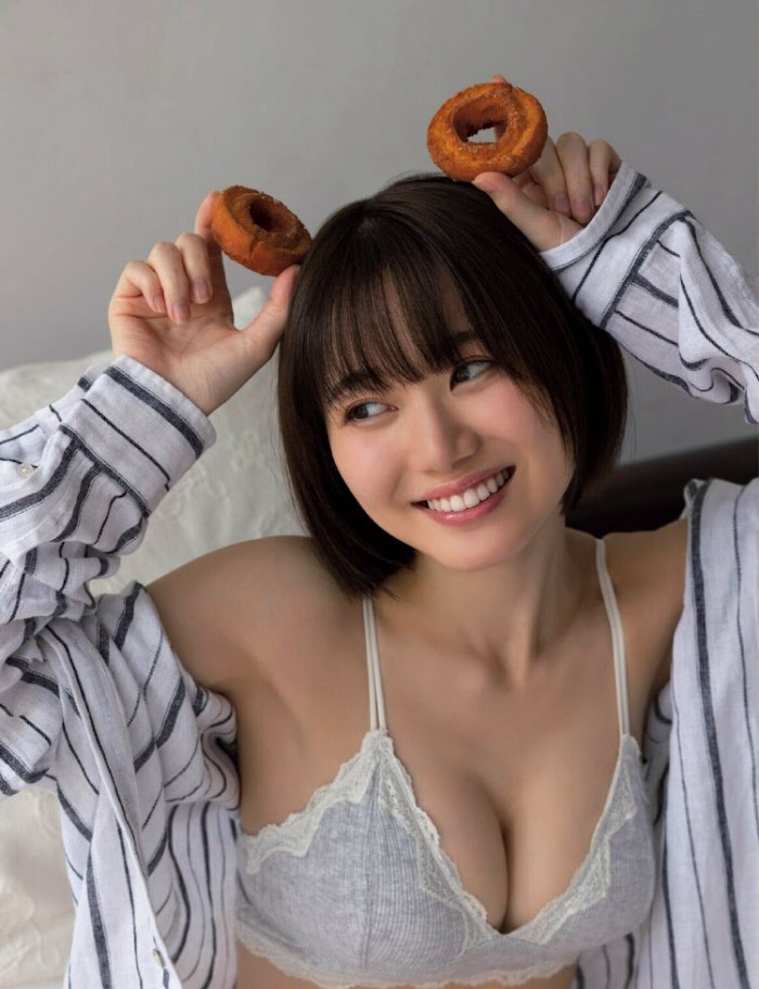 いけちゃん 細身でEカップの水着グラビア画像！