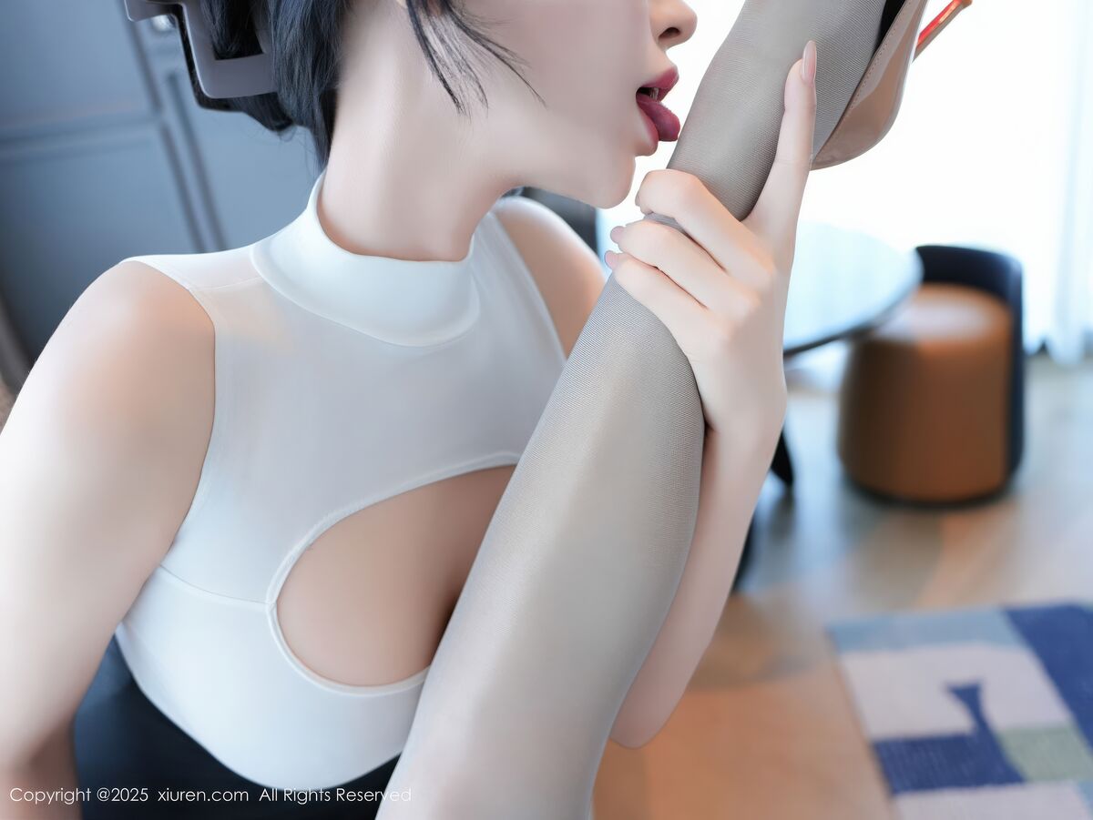 XiuRen秀人网 No.11107 Shelly