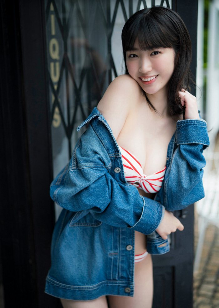 瑚々 スタイル抜群すぎる水着グラビア画像！