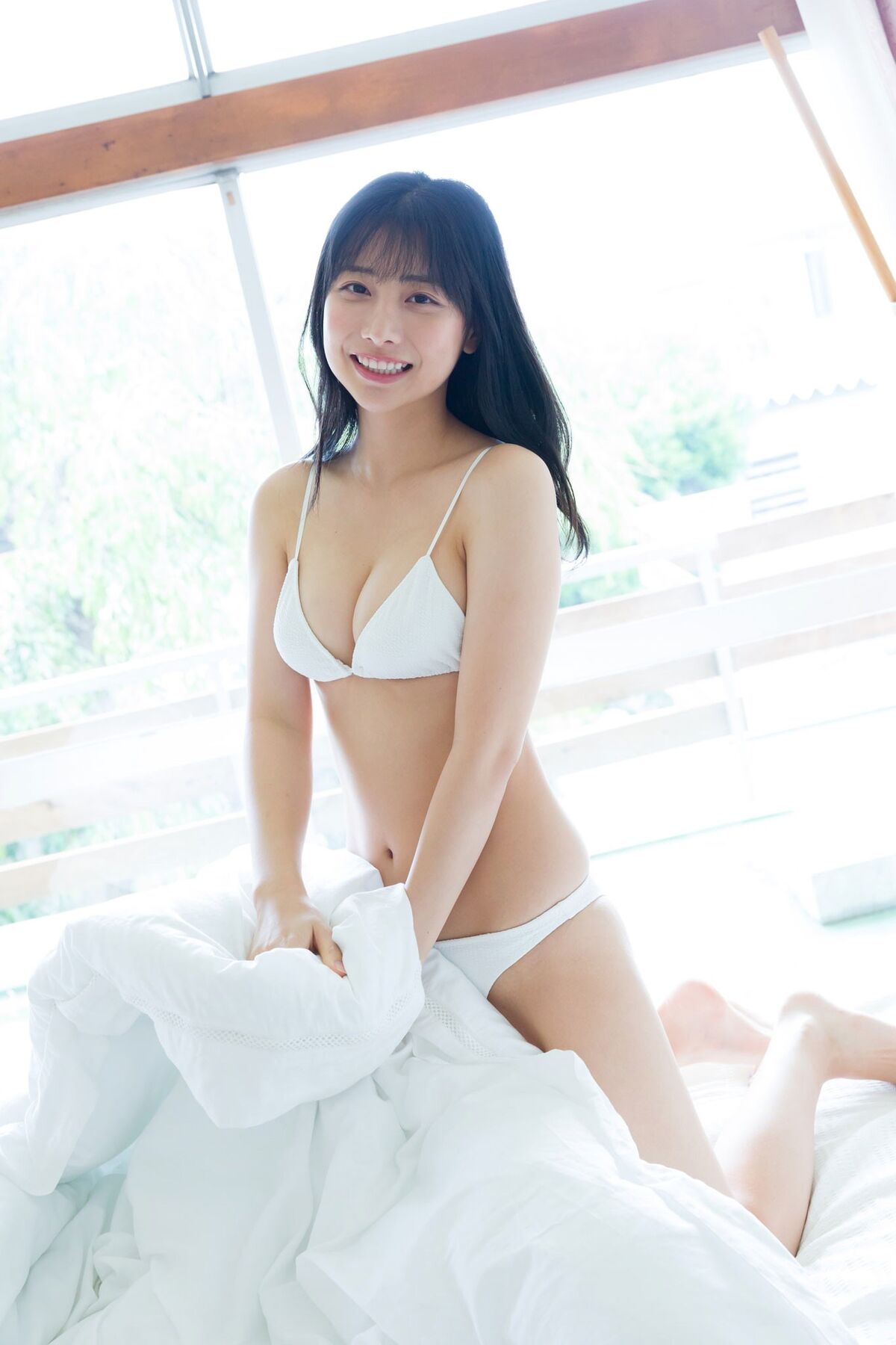 Yuka Suzuki 鈴木優香 - 密室のふれあい SPA デジタル写真集