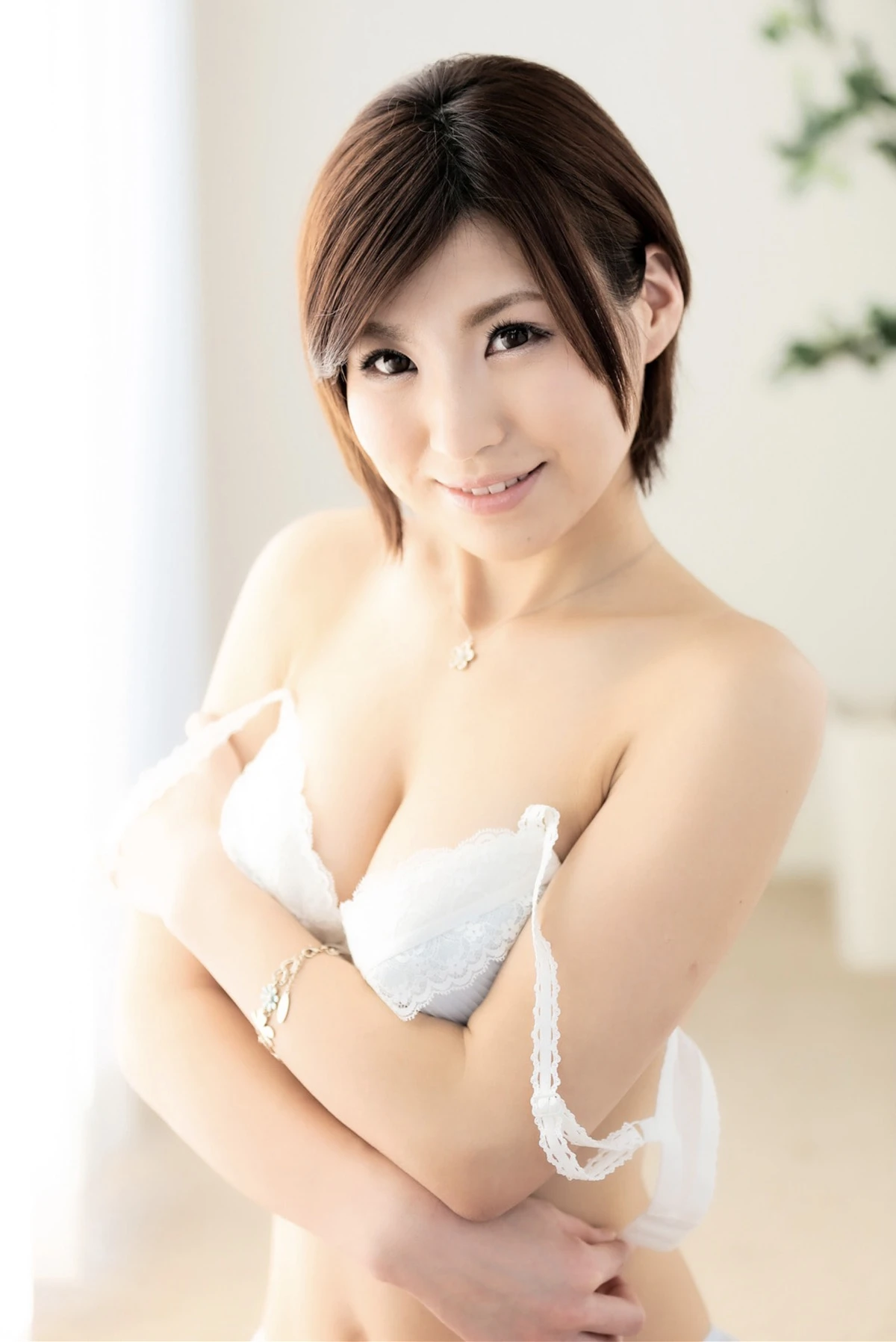 Minami Natsuki 夏希みなみ, Rino Kirishima 桐嶋りの, Prestige 写真集 「Ultimate First Shot Best」