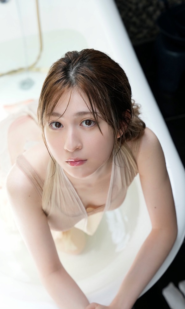 宮部のぞみ 絶妙にかわいい水着グラビア画像！