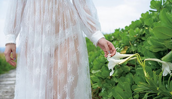 あまつまりな 脱ぎすぎ水着＆下着グラビア画像！