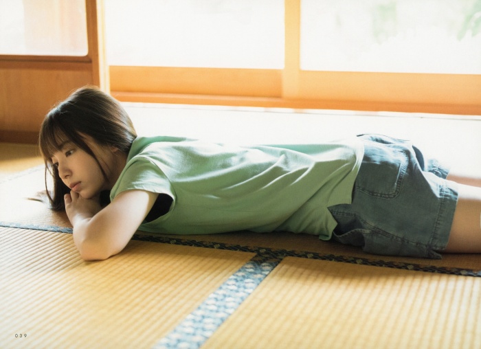 渡辺莉奈 鬼かわなタンクトップグラビア画像他！