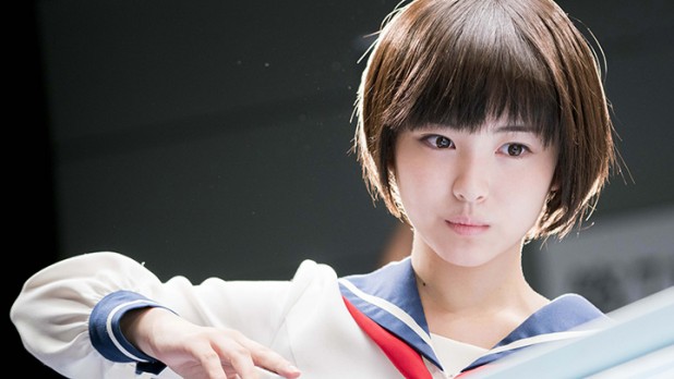 浜辺美波 鬼かわな水着＆浴衣グラビア画像！