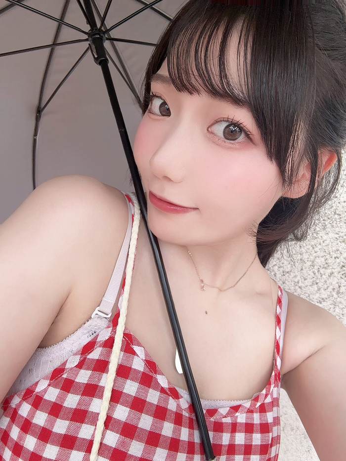 小日向優花 Iカップボインの水着グラビア画像！