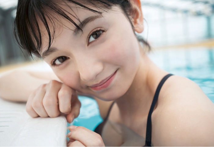 熊澤風花 キュートな水着グラビア画像ほか