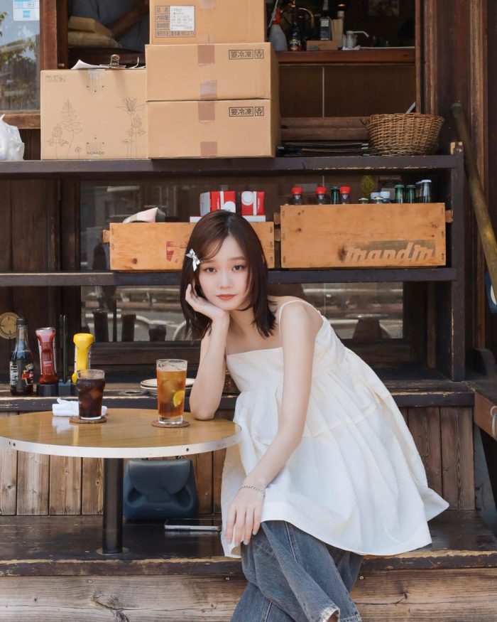 青戸しの Fカップボインな水着グラビア画像！