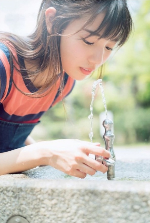 河田陽菜 ぷるふわバストの水着グラビア画像！