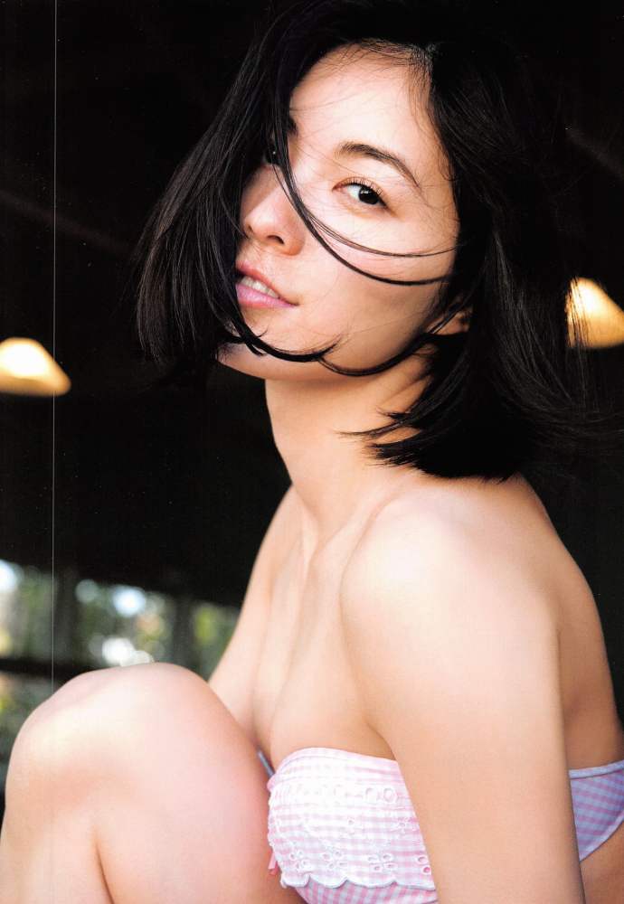 松井珠理奈 水着＆セミヌードグラビア画像！