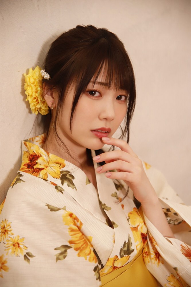 石川澪 Cカップおっぱいの激かわヌード画像！