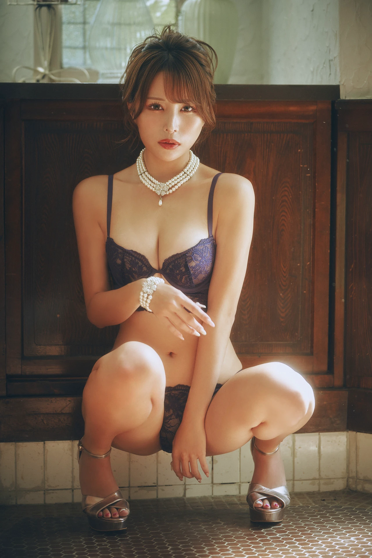 Mayuki Ito 伊藤舞雪, デジタル写真集 「Dark Angel」 Set.02