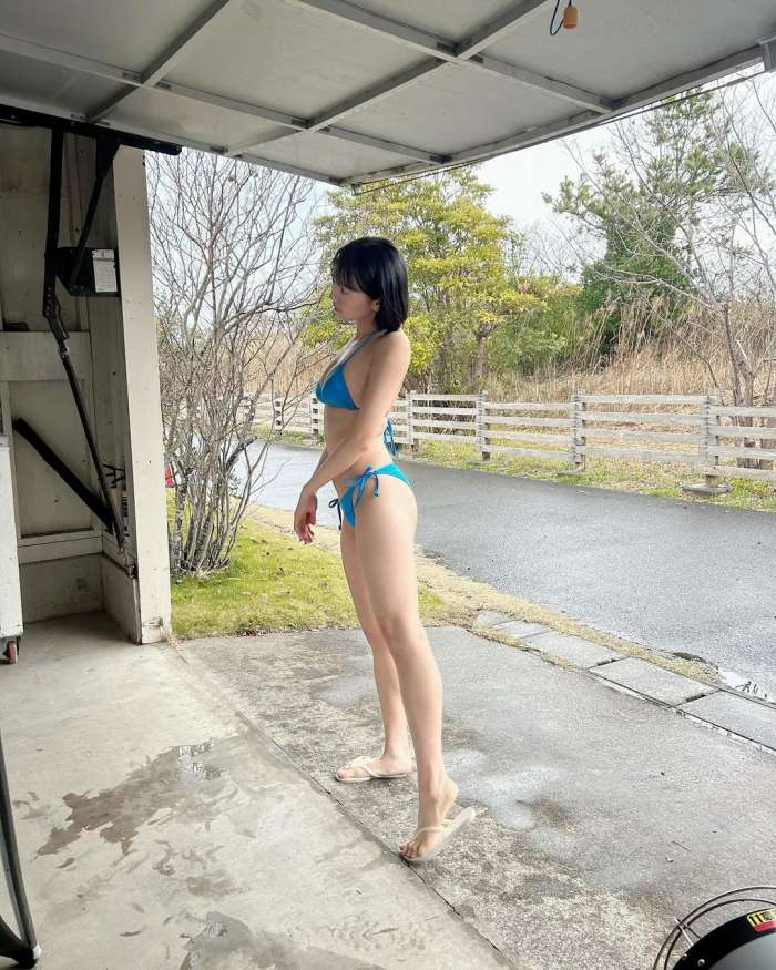 鍛治島彩 キュートな水着グラビアほか画像！