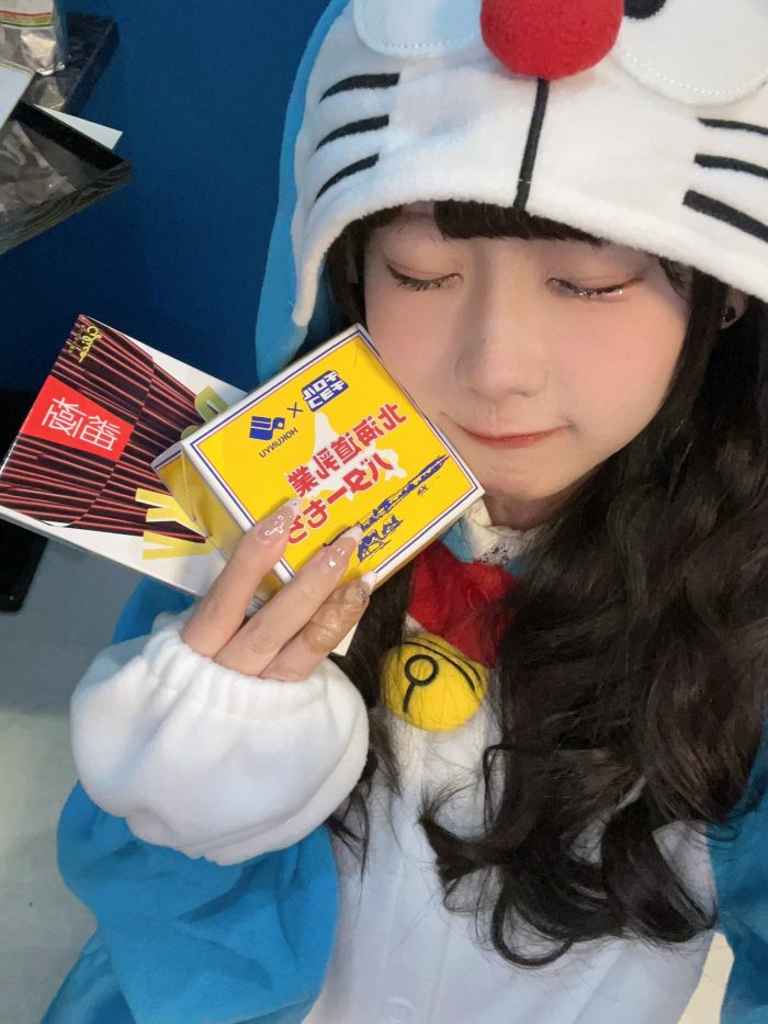 須羽こころ ふわふわバストの水着グラビア画像！