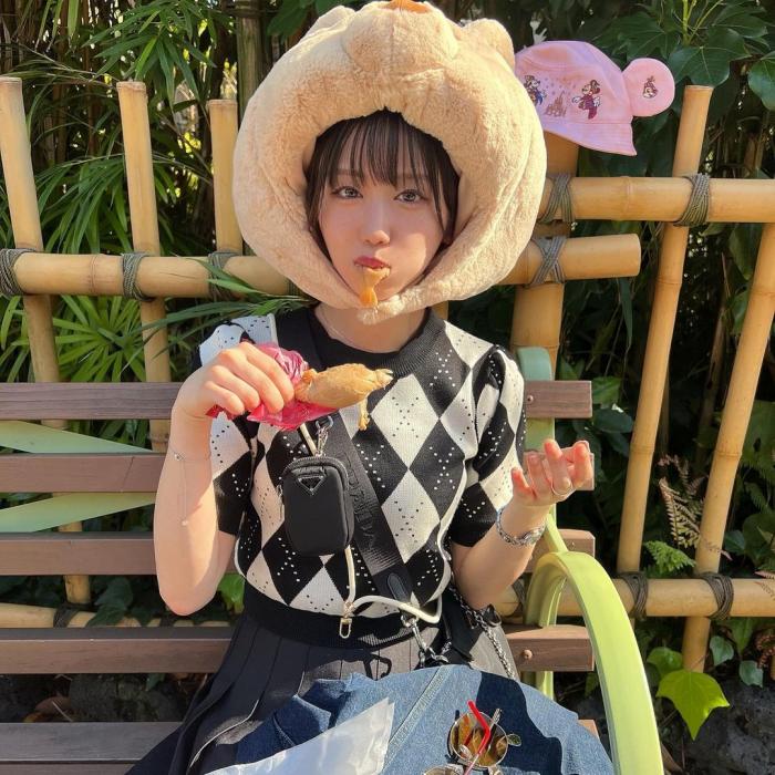 あらた唯 スタイル抜群の水着グラビア画像！