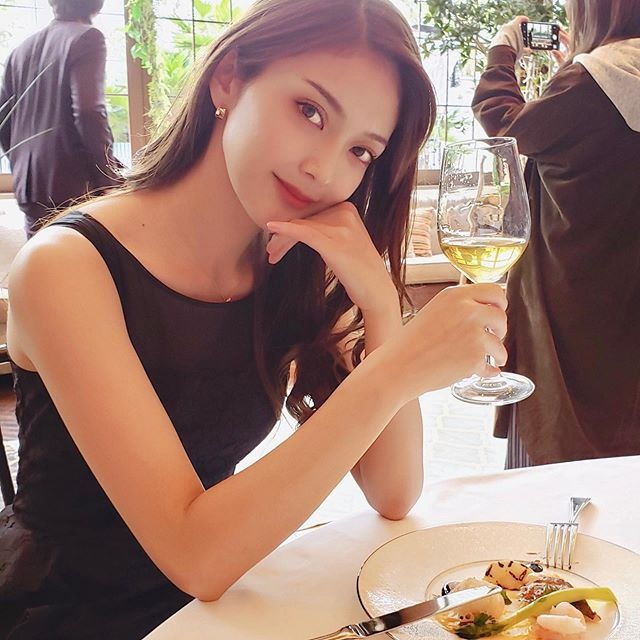 田中道子 スタイルが凄い水着グラビア画像！