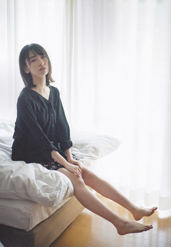 金村美玖 しっとりかわいい水着＆生脚画像！