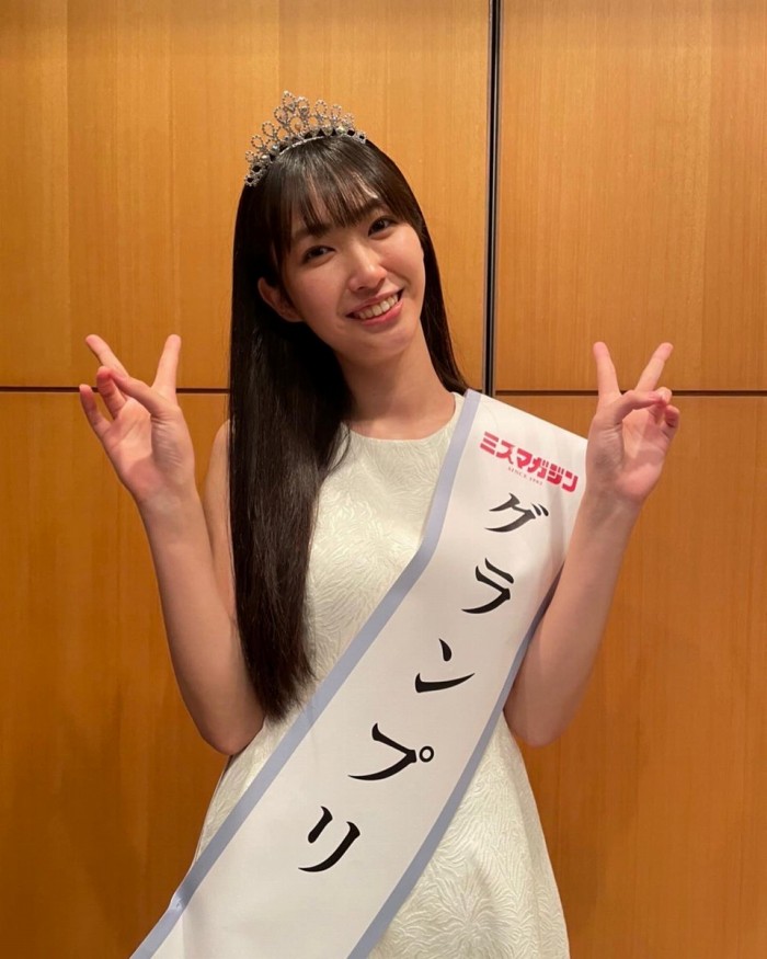 瑚々 スタイル抜群すぎる水着グラビア画像！