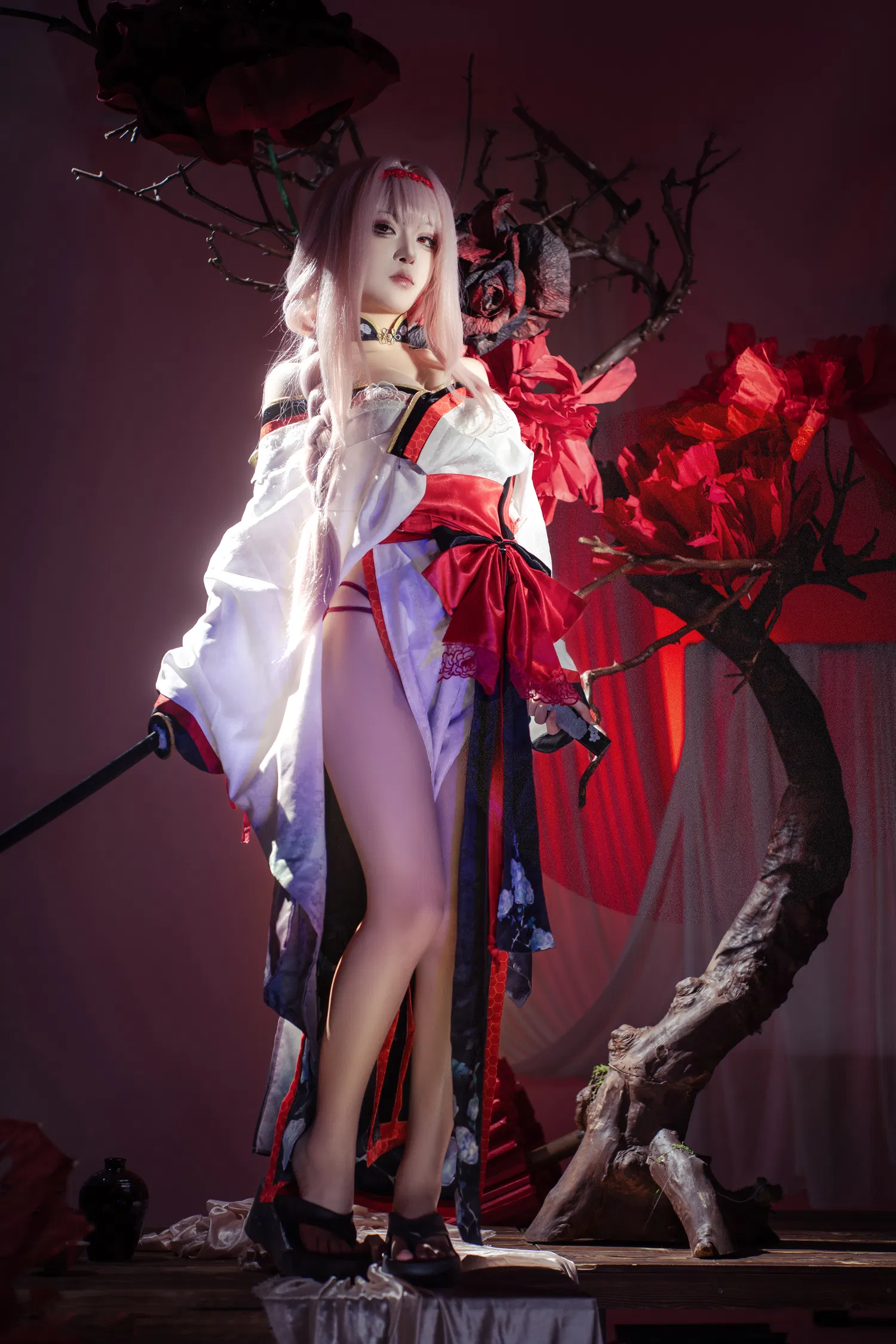 [Cosplay] 矢量鱼 Nikke胜利女神 暗莲
