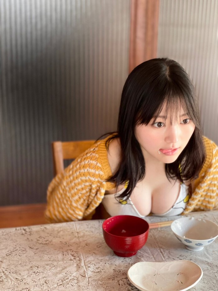 宇咲 ふわふわバストの水着グラビア画像他！