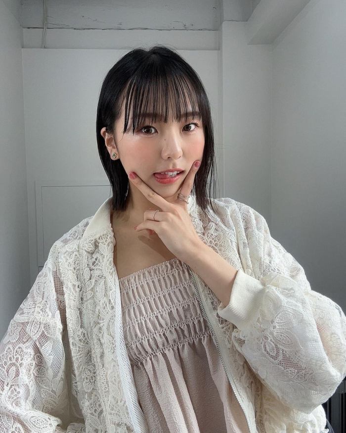 鍛治島彩 キュートな水着グラビアほか画像！