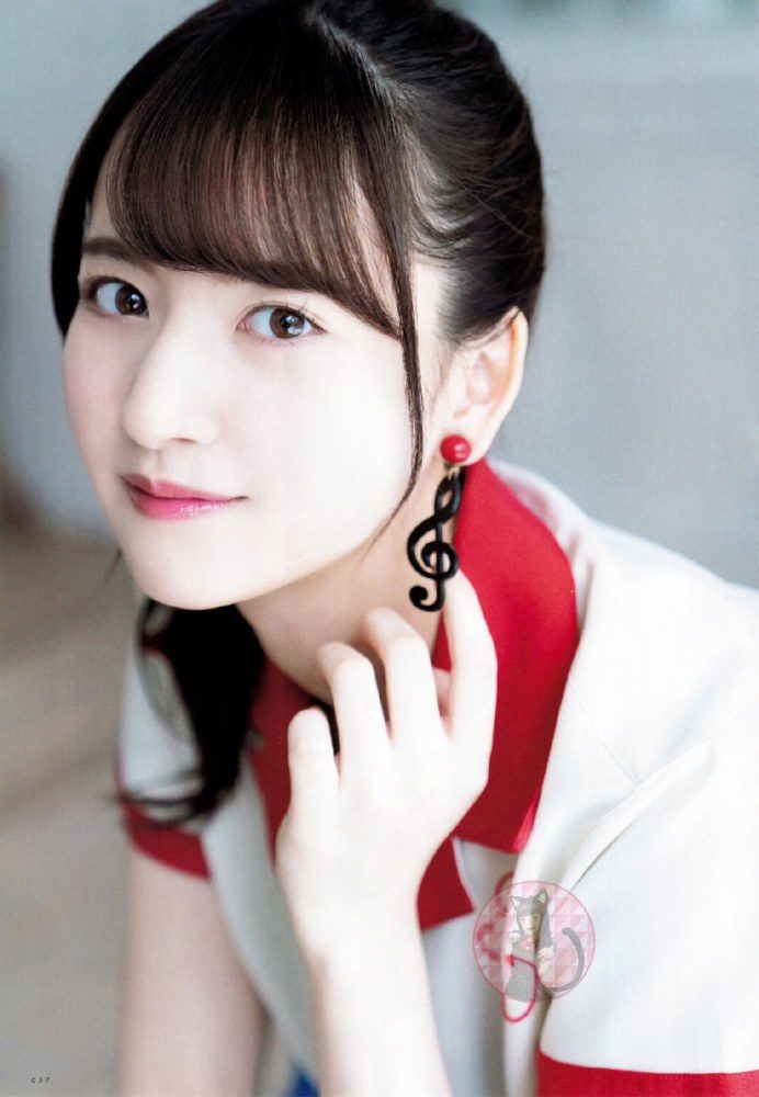 金川紗耶 美脚でスタイルが凄いグラビア画像！