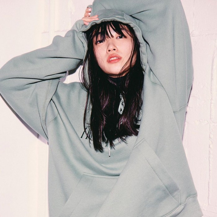 瑚々 スタイル抜群すぎる水着グラビア画像！