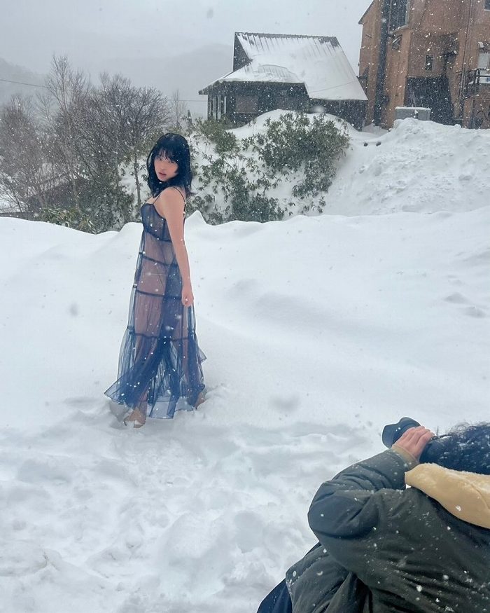 矢野ななか くびれボインの水着グラビア画像！