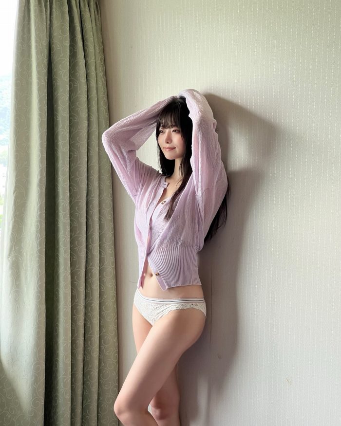 高鶴桃羽 激かわボインな水着グラビア画像！