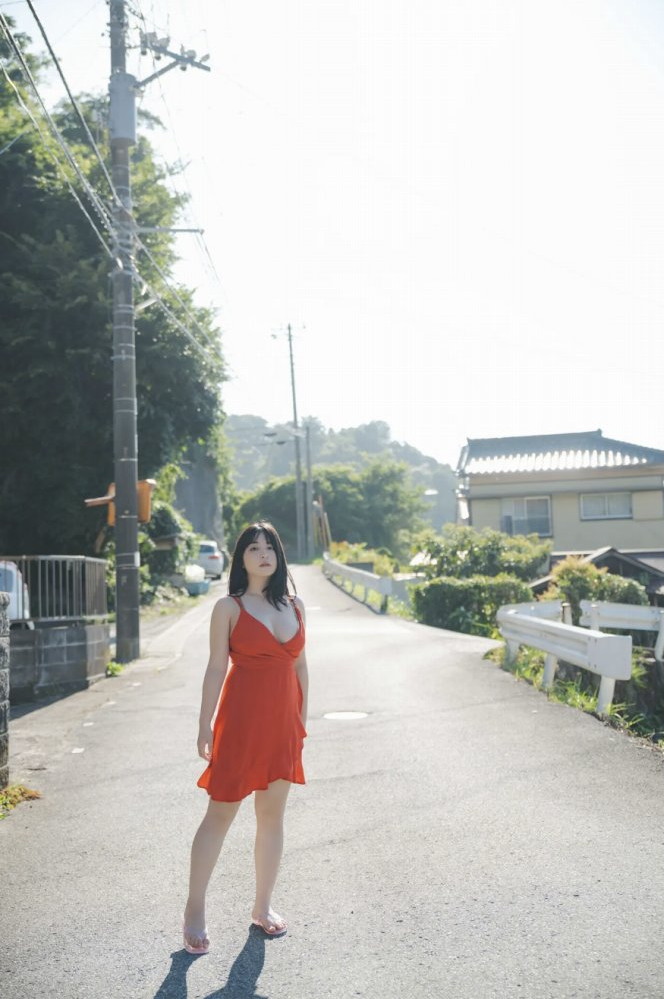 麻倉瑞季 おっぱいが大きい水着グラビア画像！