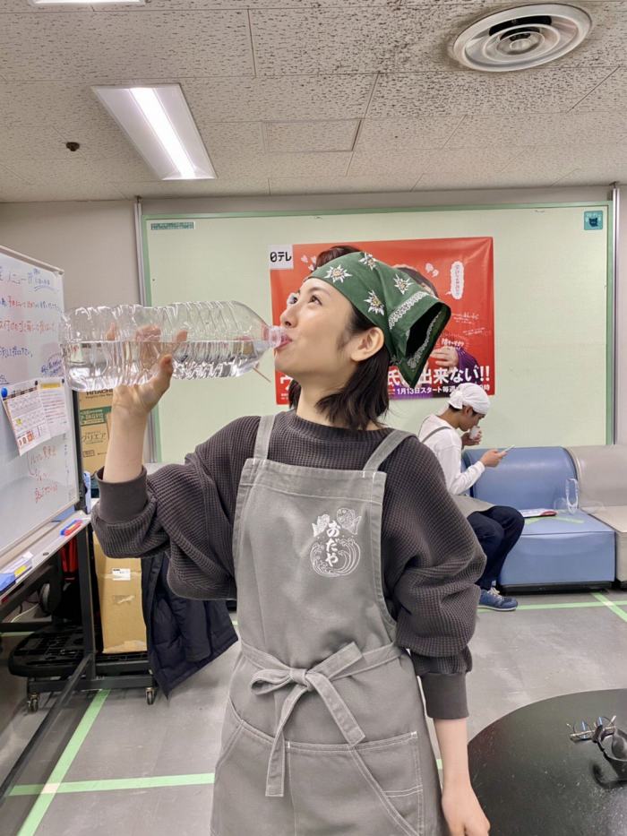 浜辺美波 鬼かわな水着＆浴衣グラビア画像！