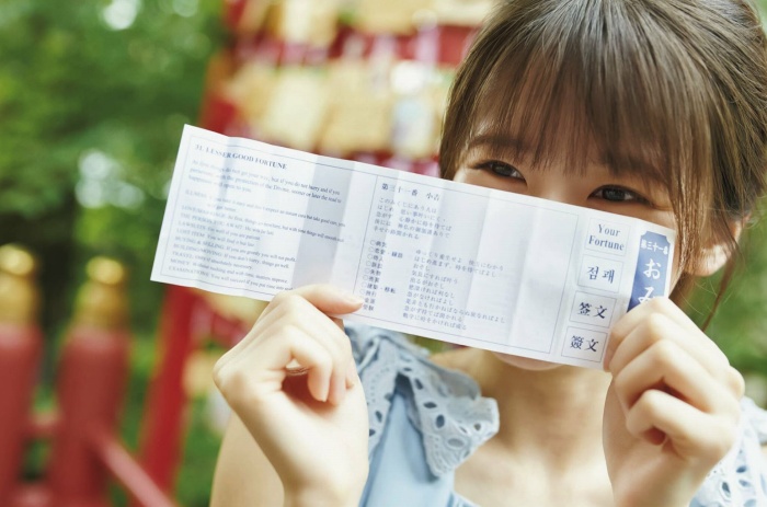 菅原咲月 すべすべ美脚の激かわグラビア画像！