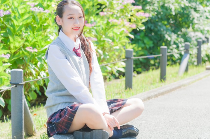 須羽こころ ふわふわバストの水着グラビア画像！