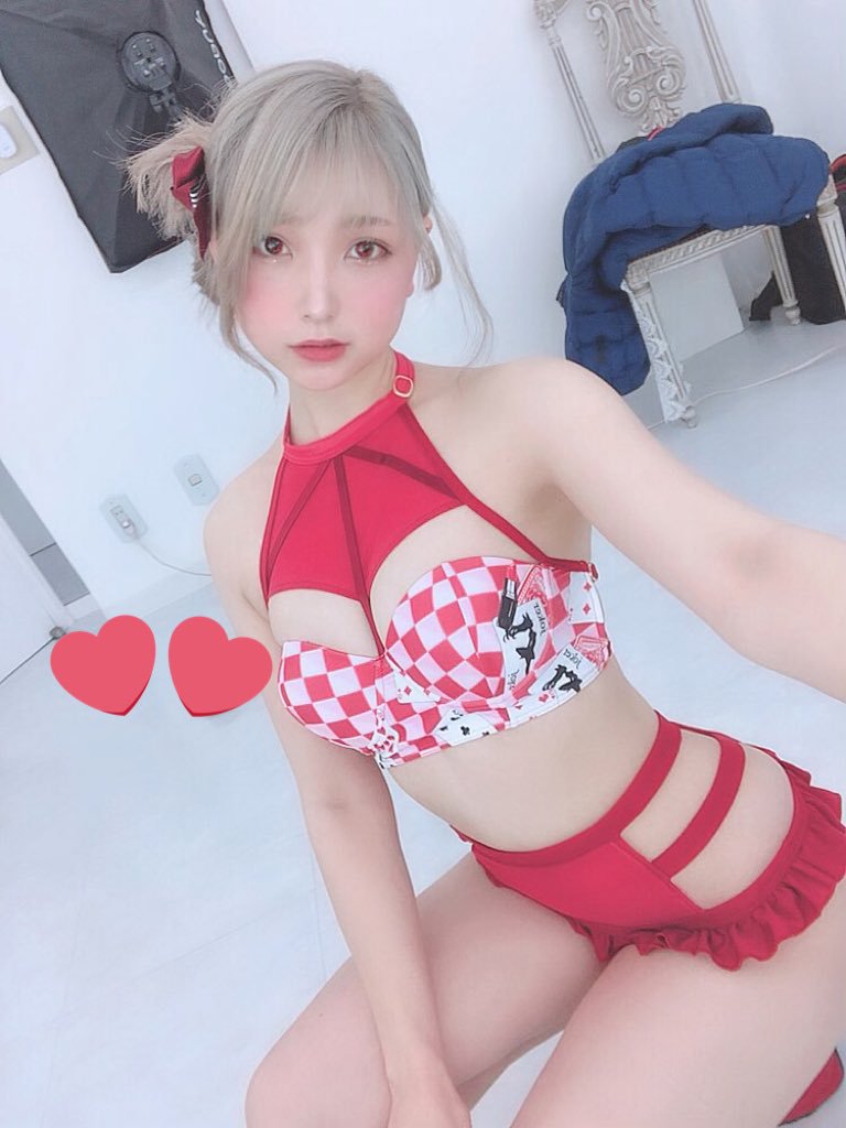 あまつまりな 脱ぎすぎ水着＆下着グラビア画像！