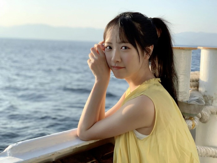 石田千穂 めちゃかわな水着グラビア画像！！